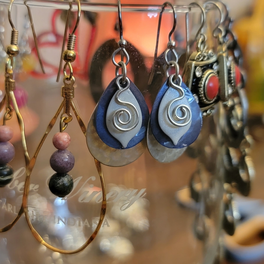 Pierced earrings lot